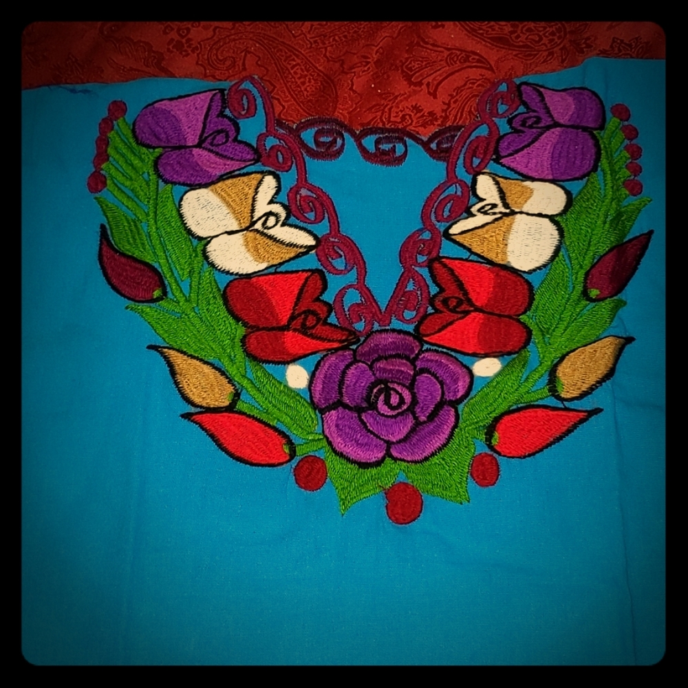 Brand New Medium Mexican blouse